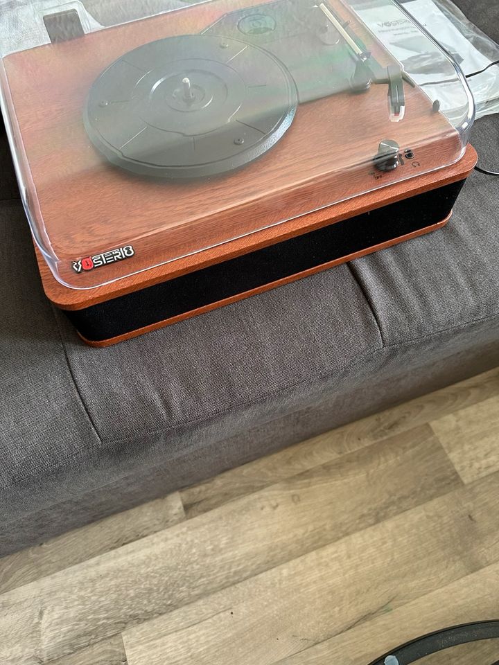 3 in 1 Schallplatten Spieler, Radio, Bluetooth in Wildau