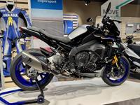 Yamaha MT-10SP geringe Laufleistung viel Zubehör Brandenburg - Lübben Vorschau