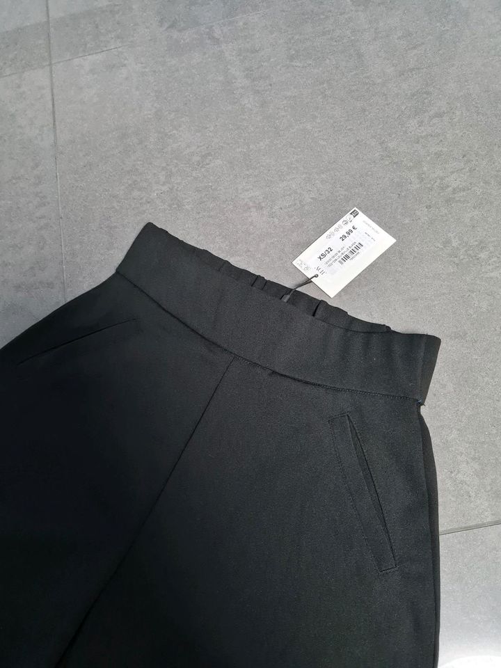 JDY Stoffhose Weite Hose Schwarz XS/32 in Germersheim