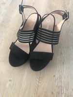 Sandalen mit Plateauabsatz Bayern - Poppenhausen Vorschau