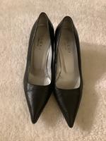 Gucci Pumps Größe 37,5 Bayern - Holzkirchen Vorschau