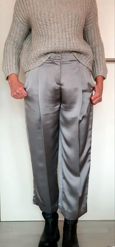 Jil Sander Seidenhose in Silber, Größe 36, NP 450 in Augsburg