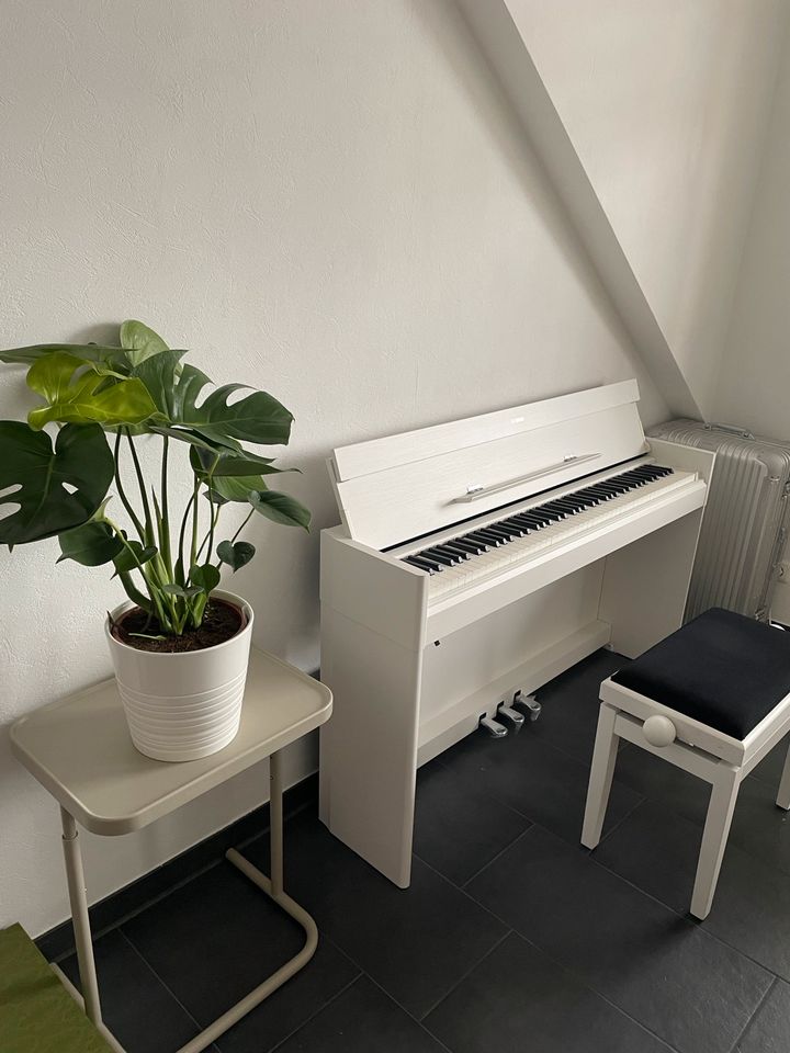 Yamaha Kawai Epiano Digitalpiano Clavinova mieten ausprobieren in Bad Neustadt a.d. Saale