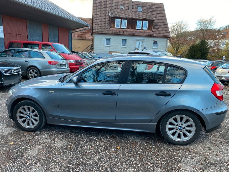 BMW 116 i -Klima, 8-fachbereift, NO EMAILS. in Bad Urach