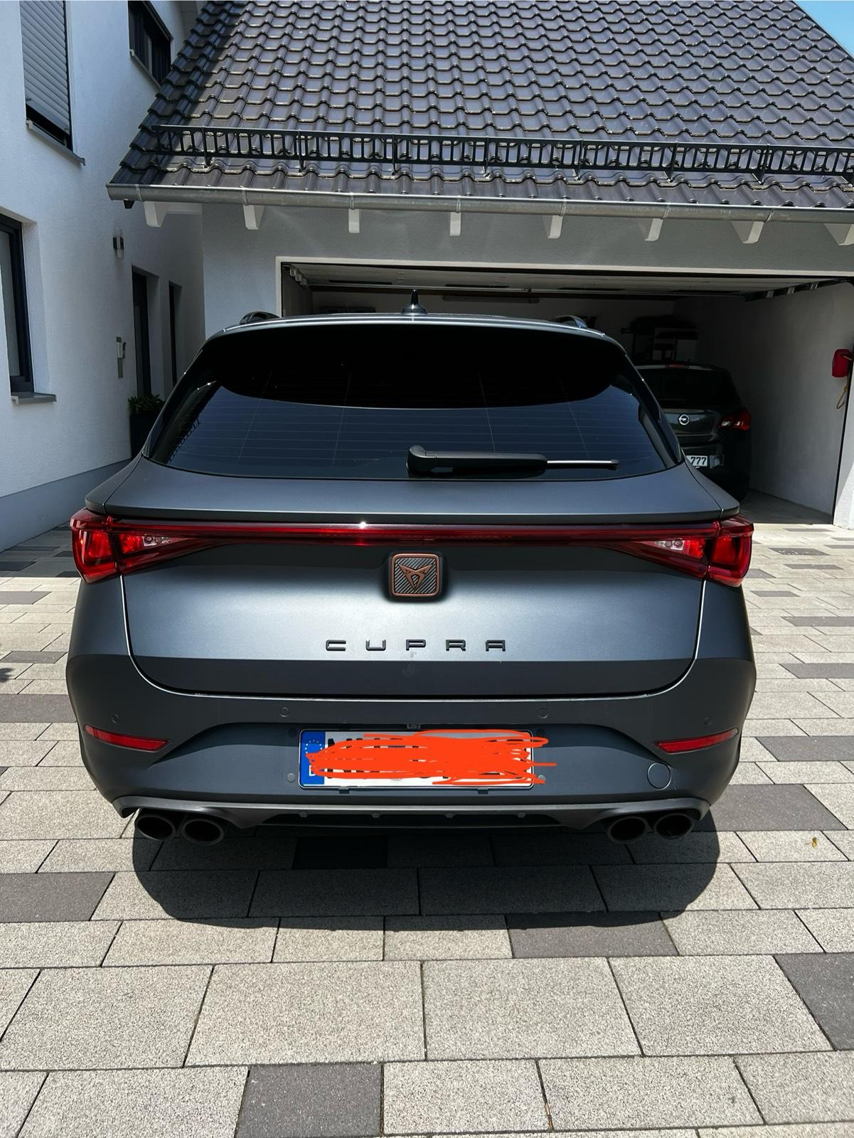 Abbildung des Autos Cupra Leon 4Drive Sports…