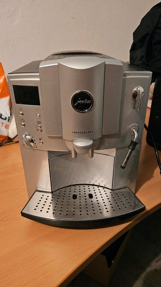 Jura e65 undicht Kaffeemaschine Kaffeevollautomat espresso in Velden