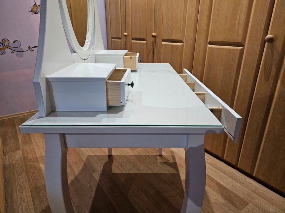HEMNES Frisiertisch mit Spiegel, weiß, 100x50 cm in Schwarzenfeld