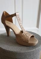 Highheels - Sandale - Beige - 40 Düsseldorf - Bilk Vorschau
