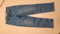 Jeans, Röhre, Stradivarius, Gr. 38, sehr gut erhalten Hessen - Lollar Vorschau