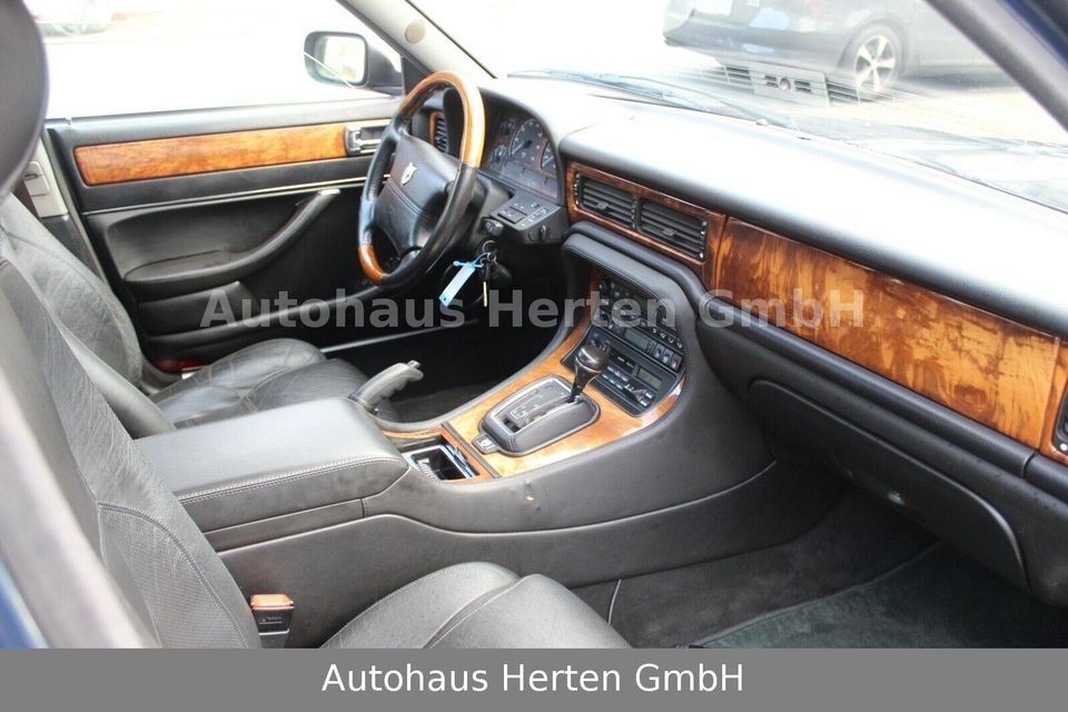 Jaguar XJ 3.2 EXCLUSIVE*AUTOMATIK*LEDER*TÜV NEU* in Herten