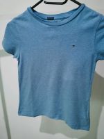 Tommy Hilfiger T-Shirt Gr. 122 blau ✨ Hessen - Oberaula Vorschau