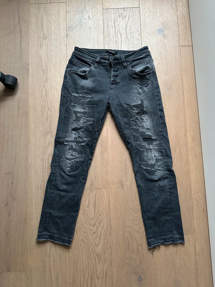 Guess Jeans / 25 / schwarz in Bochum
