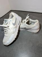 Weiße Nike AirMax Bayern - Thurmansbang Vorschau