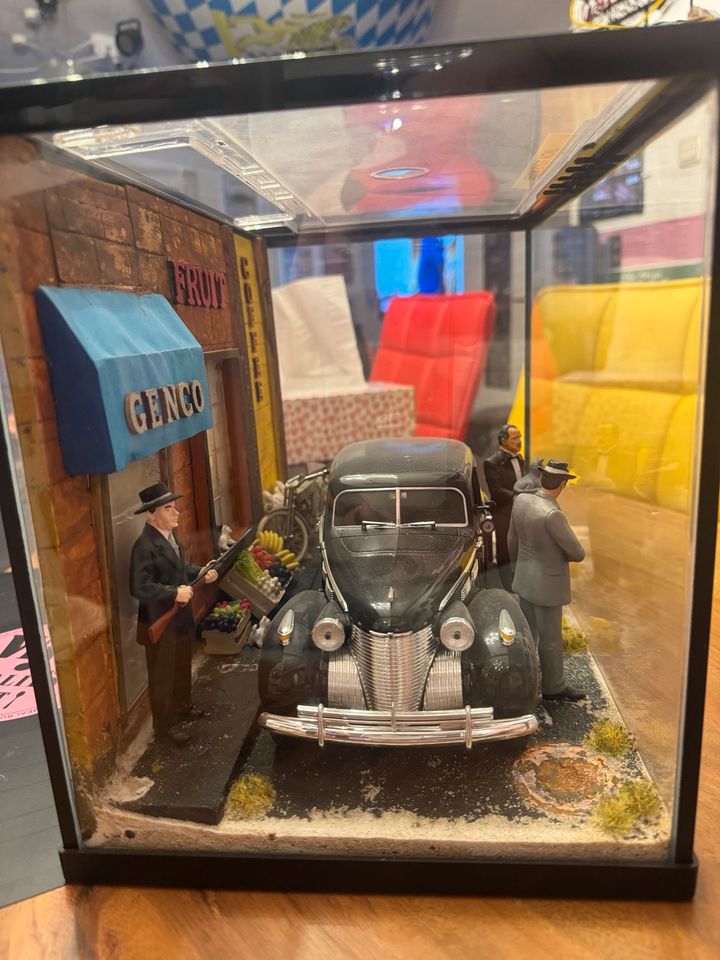 1:18 Diorama The Godfather - Der Pate - mit 1940‘ er Cadillac Fle in Feldkirchen Niederbay