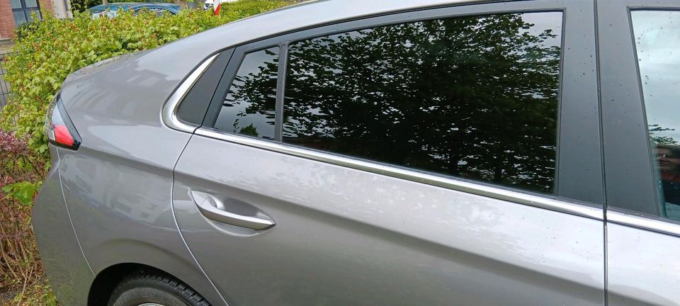 Hyundai Ioniq Facelift Plug in Hybrid 1,6 Style Paket in Essen