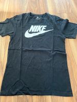 Nike T-Shirt, s, wenig getragen, schwarz, top Hessen - Hochheim am Main Vorschau