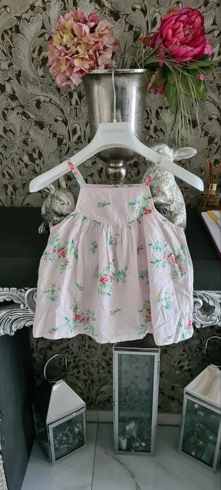 Petit Bateau Tunika rosa mit Rosen Muster Gr. 116 in Haimhausen