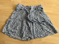 Süßer Skort mit Blümchen in hellblau Vahr - Neue Vahr Südwest Vorschau