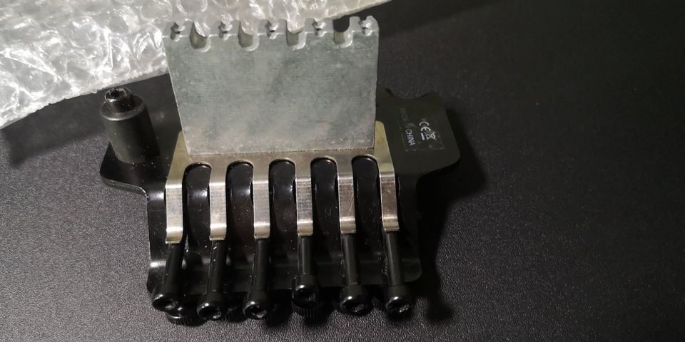 *neu* Floyd Rose Tremolo Licensed Under Floyd Rose Pats schwarz in Bochum