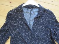 Kleid langarm 100% Viscose weich und bequem Muster gemustert Berlin - Wilmersdorf Vorschau