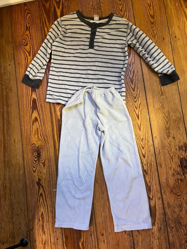 Schlafanzug von Petit Bateau 6 Jahre, 114 cm in Hamburg