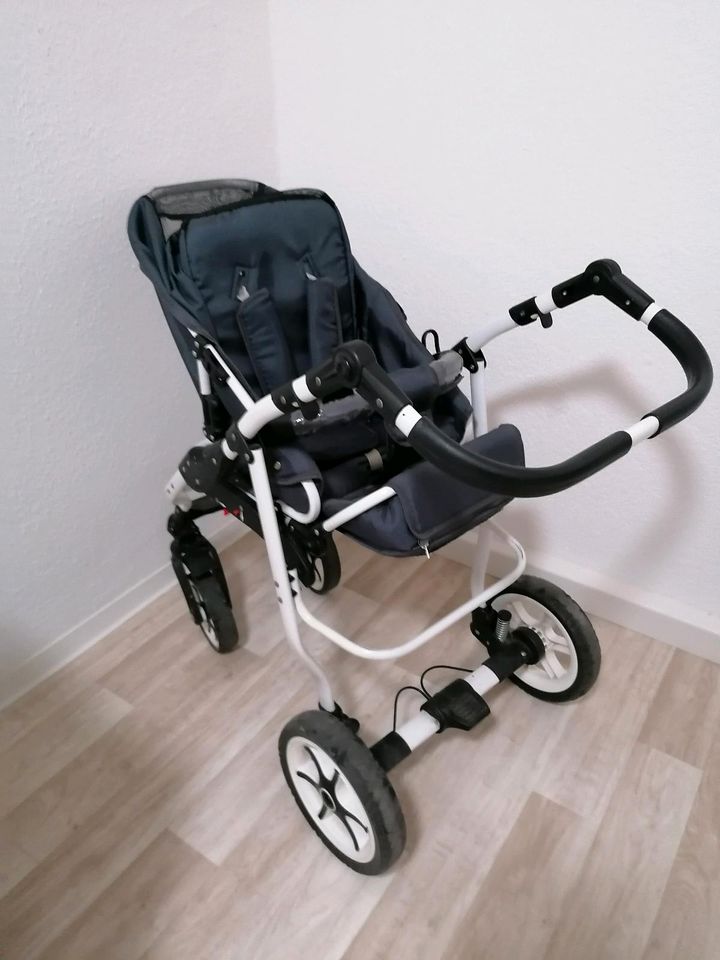 Kinderwagen 3 in 1, gebraucht in Riesa