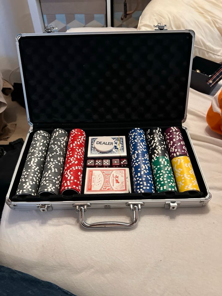 Pokerkoffer in Hude (Oldenburg)