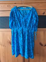 Kleid mit Muster Berlin - Neukölln Vorschau