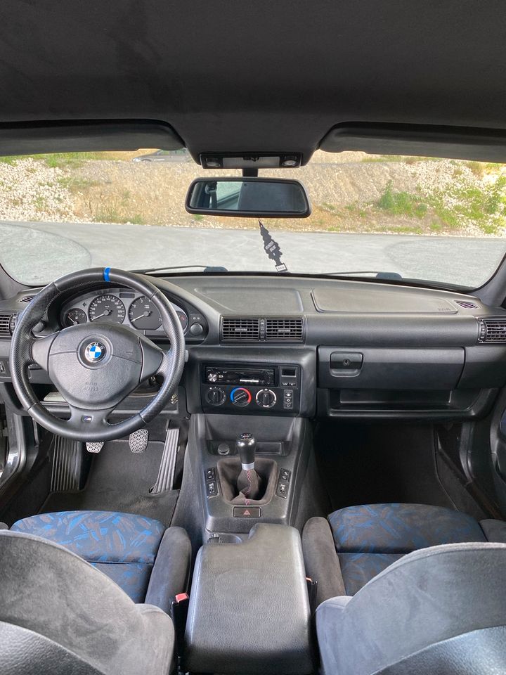BMW E36 323 TI, TÜV neu, Top Zustand in Übersee