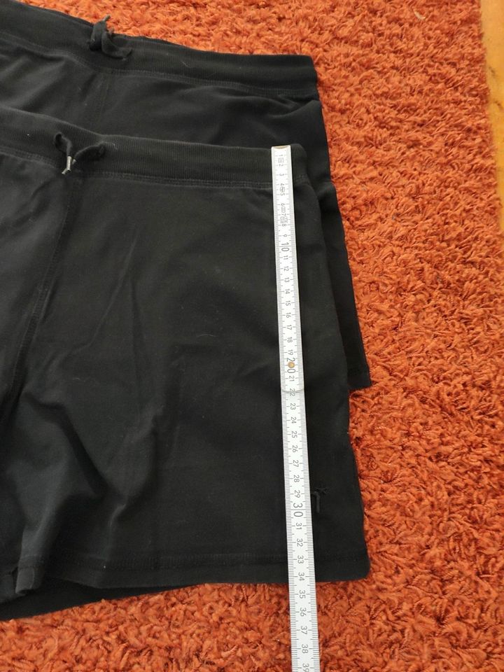 Manguun Shorts 2 Stück schwarz, Größe 176 in Römhild