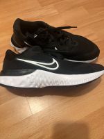 Neue Nike Renew Run 2 Schuhe Turnschuhe Größe 40 Hessen - Niestetal Vorschau