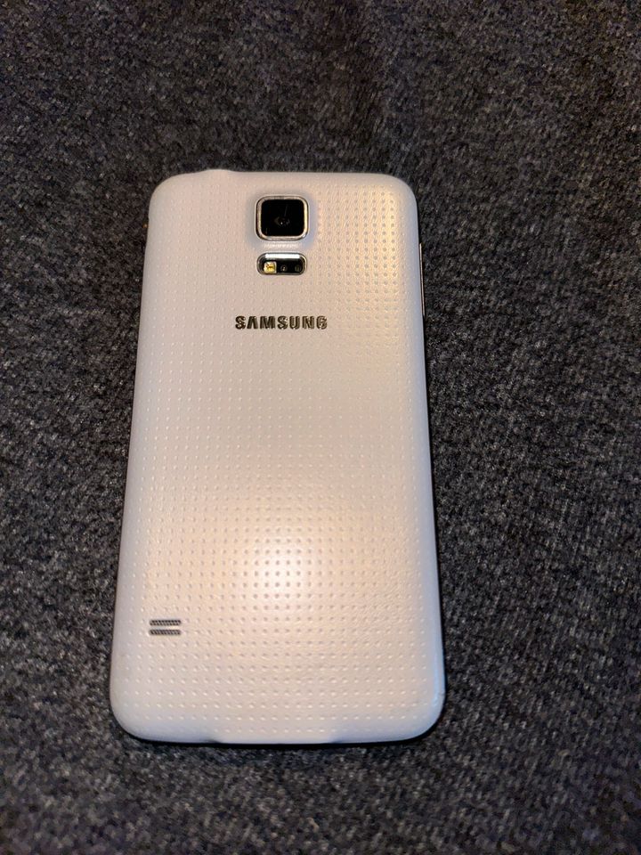 Samsung Galaxy s5 in Weichs