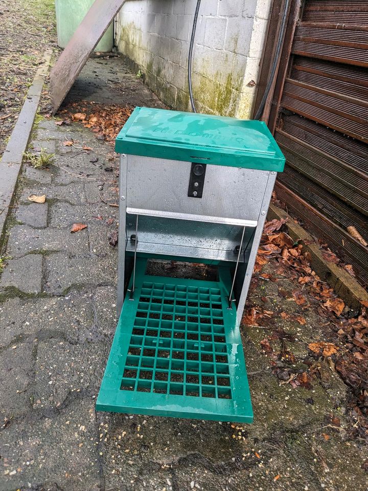 Hühnerfutterspender Feed o Matic rattensicher/ mäusesicher in Herne