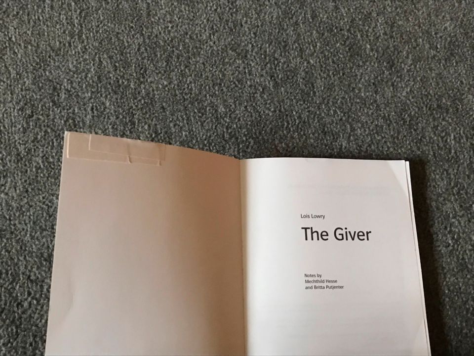 The Giver (Klett English Editions, Lois Lowry) in Wunstorf