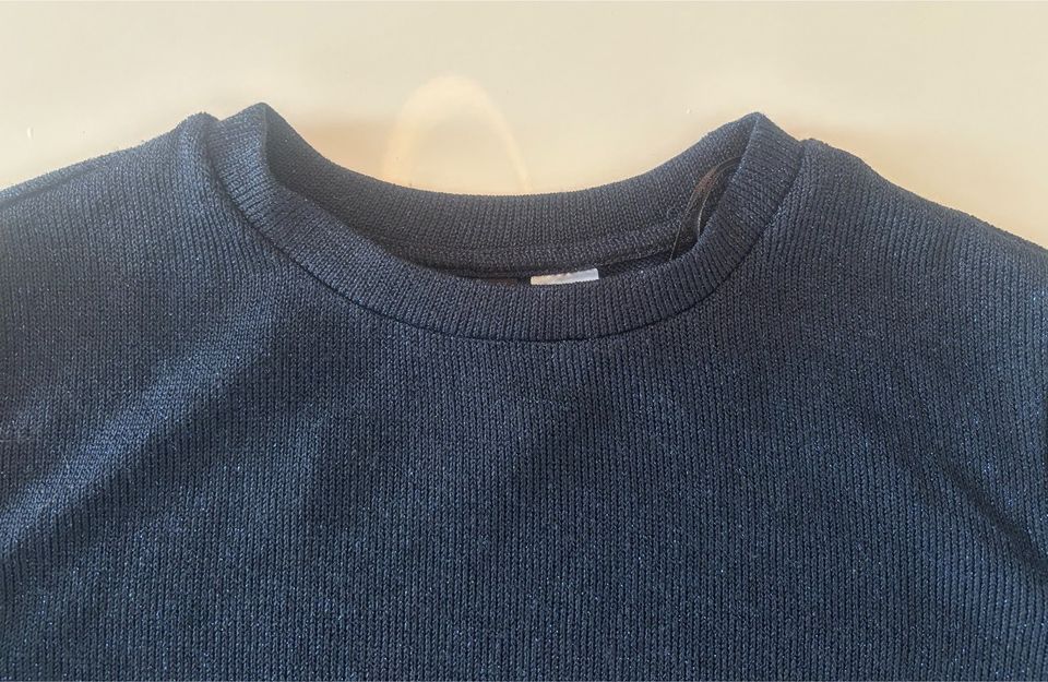 Pulli, Pullover , „H&M“ dunkelblau mit hellblauen Funkel, Gr. XS in Issum