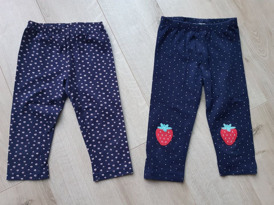 Capri Leggings Topolino Größe 104 Blümchen Erdbeeren in Leipzig