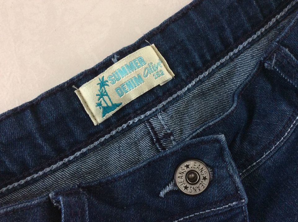 3 Hosen = Jeans Shorts + Leggins + Capri Gr.152 - ungetragen/neu in Großrinderfeld
