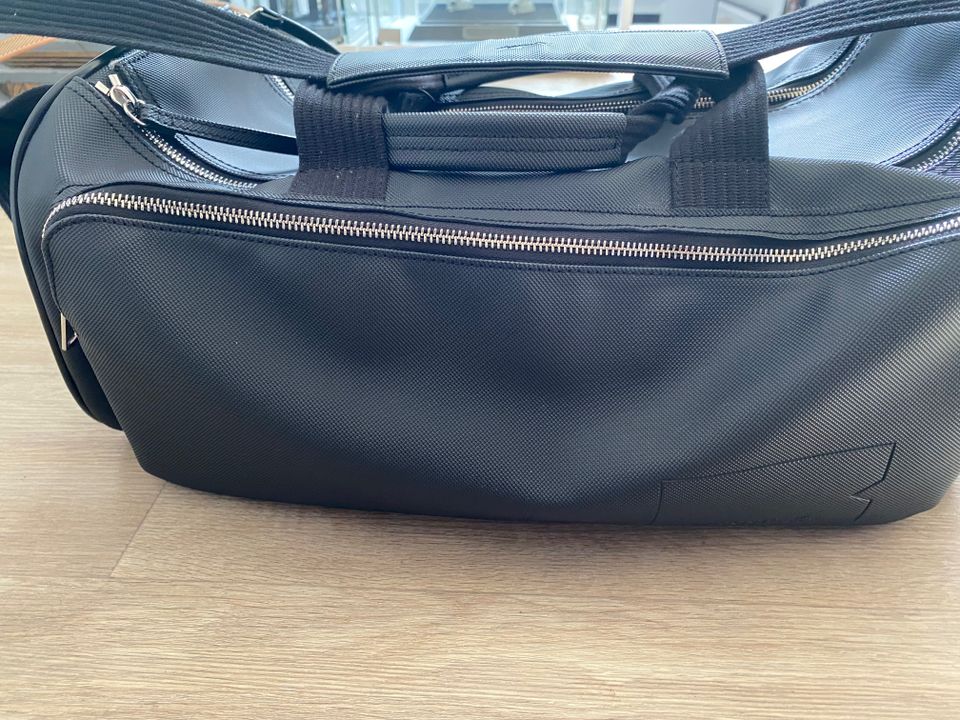 Lacoste Duffle Bag Tasche Messenger schwarz black in Gelsenkirchen