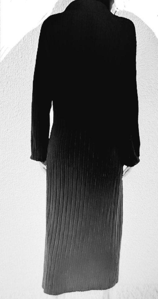 Geripptes Strickkleid schwarz leicht weich figurumspielend Gr. L in Potsdam