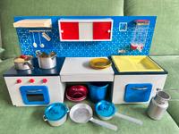 DDR Kinderküche mit Backofen, Spielzeug Berlin - Charlottenburg Vorschau