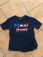 T-Shirt von Tommy Hilfiger Größe 152 Kr. Altötting - Altötting Vorschau