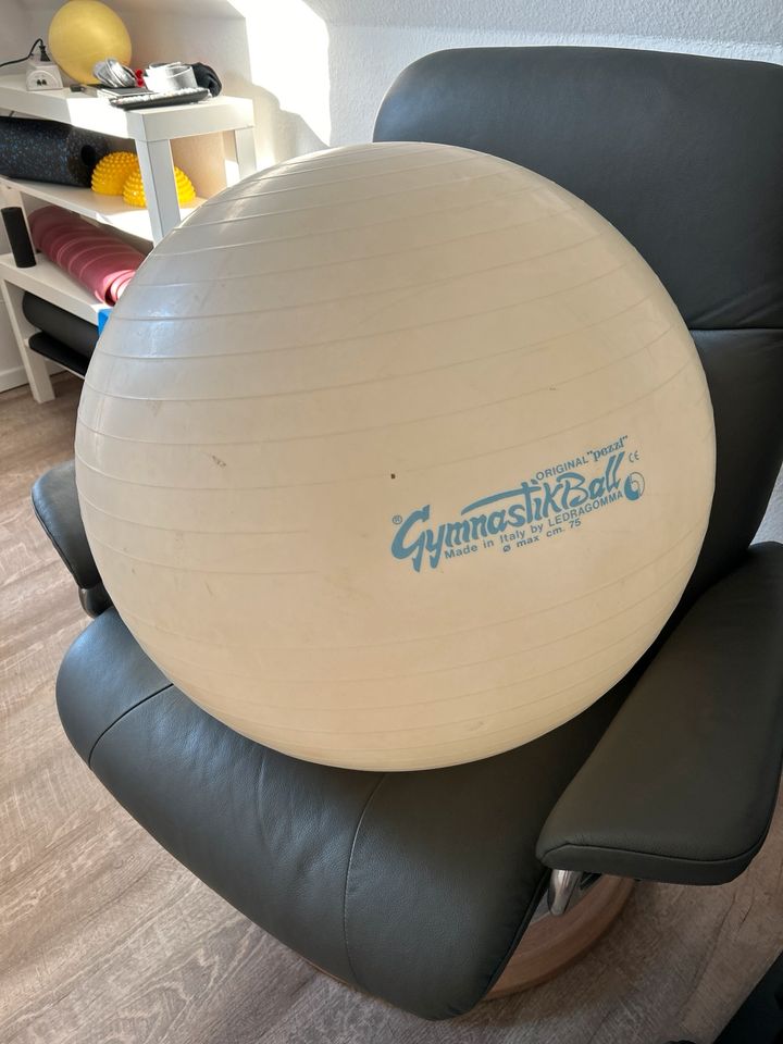 Gymnastikball 75 cm in Gettorf