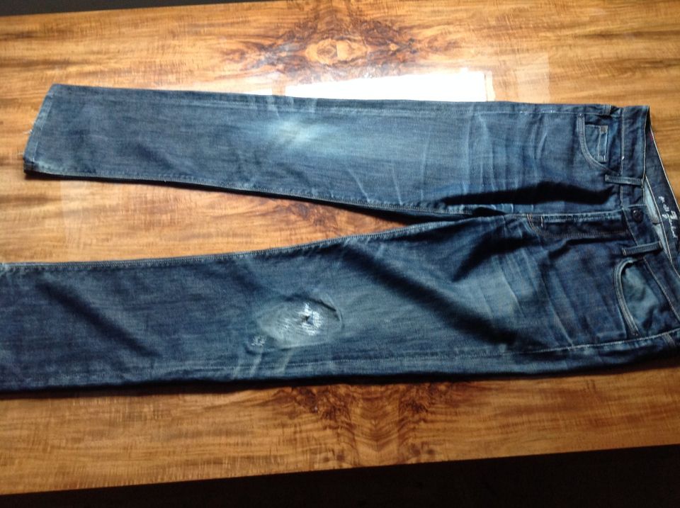 Jeans 7 for all mankind slimmy used look predestroyed Gr. 33 in Thannhausen