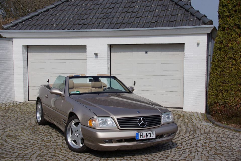 Mercedes-Benz SL 500 -*Sammlerzustand, Vollausst. Historie * in Neustadt am Rübenberge