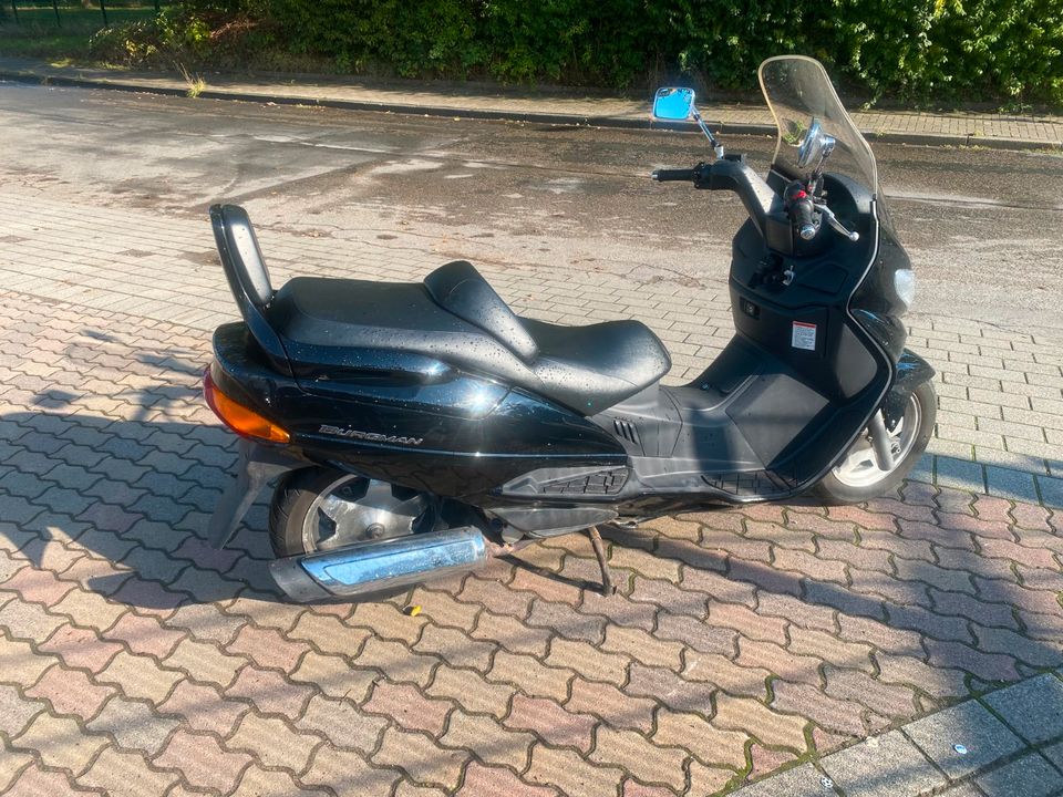 Schöne Gepflegte Suzuki Burgman AN 250 Nur 12389 KM Tüv 09.2024 in Herne