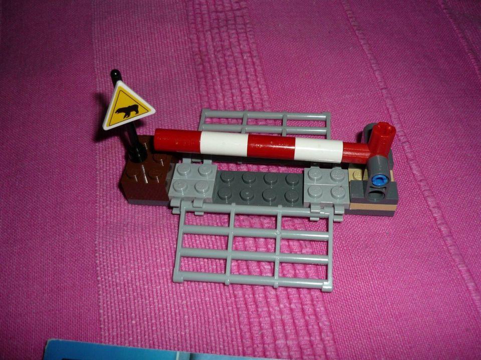 Lego4436 Verfolgungsjagd  Lego60041 Strassensperre  City Polizei in Pinzberg