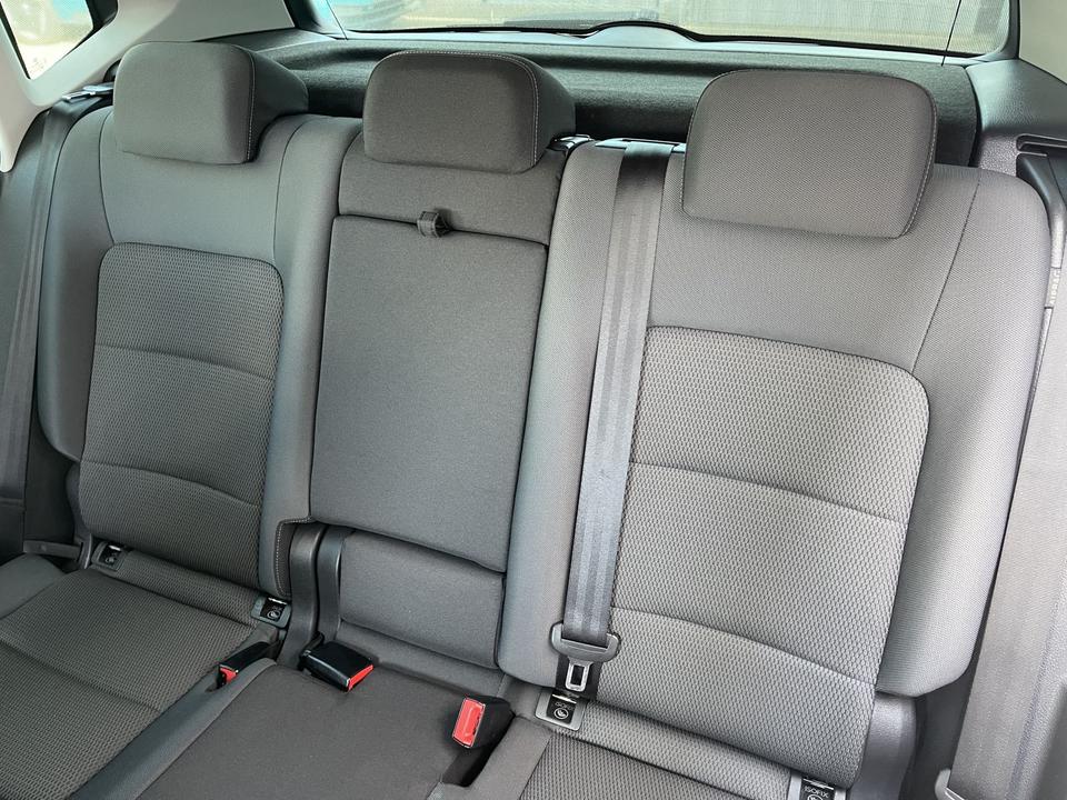Volkswagen Golf Sportsvan 1.6 TDI Comfortline AHK Navi PDC in Garbsen