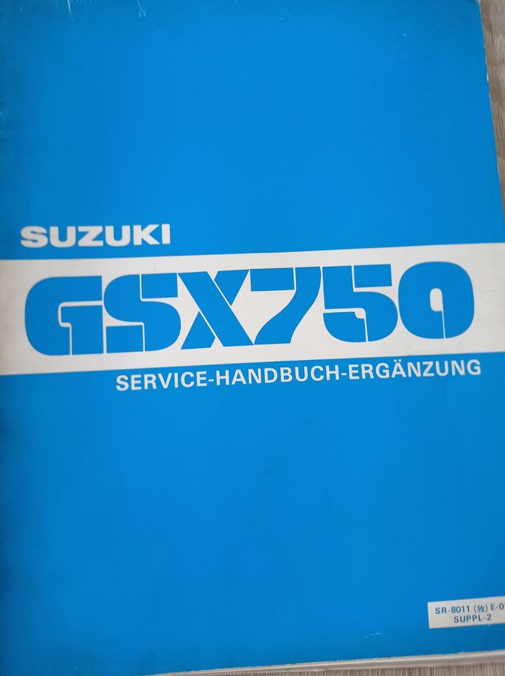 Suzuki GSX 750 Service-Handbuch-Ergänzung in Rangendingen