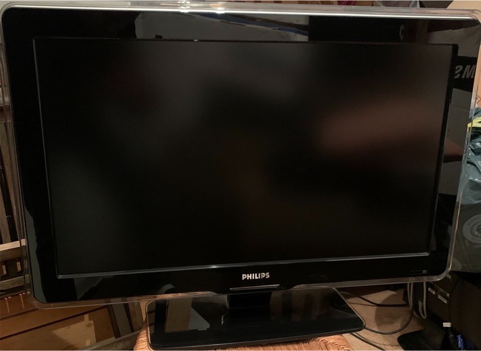 TV Philips (32PFL7403D/12) in Frankfurt am Main