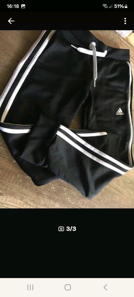 Adidas Sportkleidung in Velbert